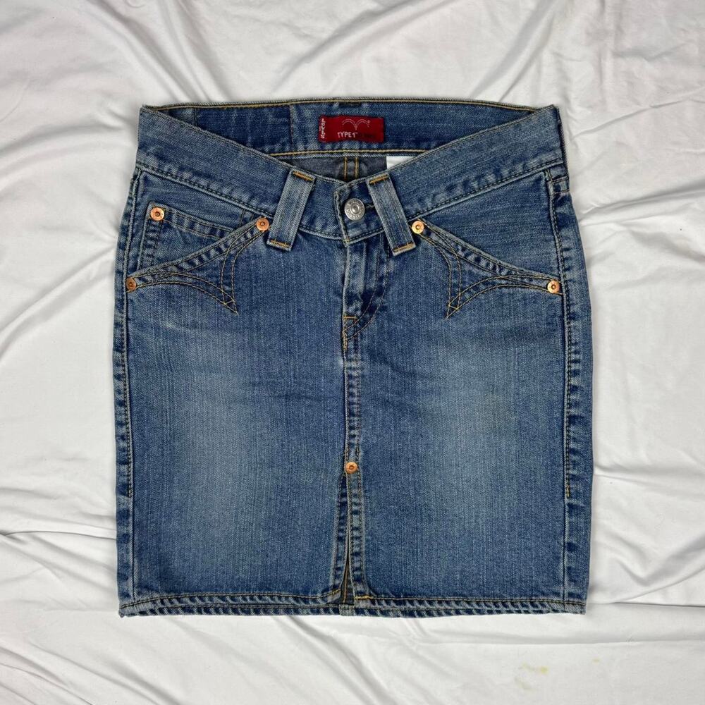 ★ Levi’s denim mini skirt — western style ★